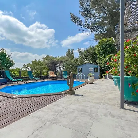 Piscine Et Jacuzzi Дом отдыха *